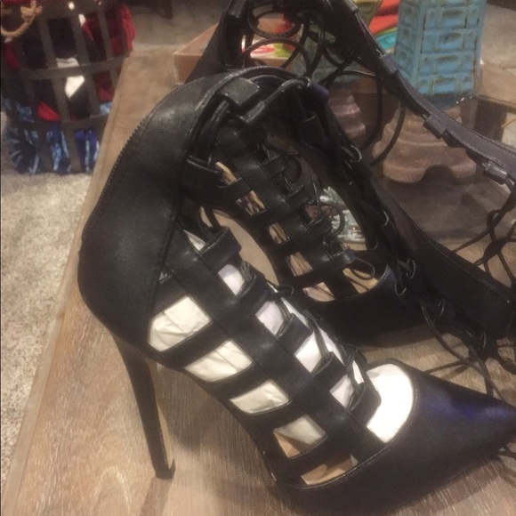 New Knee-high black leather gladiator heels.  US8 - Picture 2 of 2